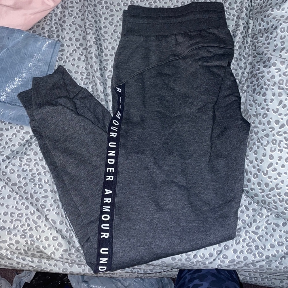 under armor sweatpant joggers
